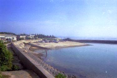 1987年のまるまビーチ手前の風景