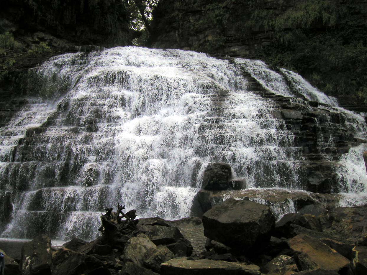 Mayagusuku Falls